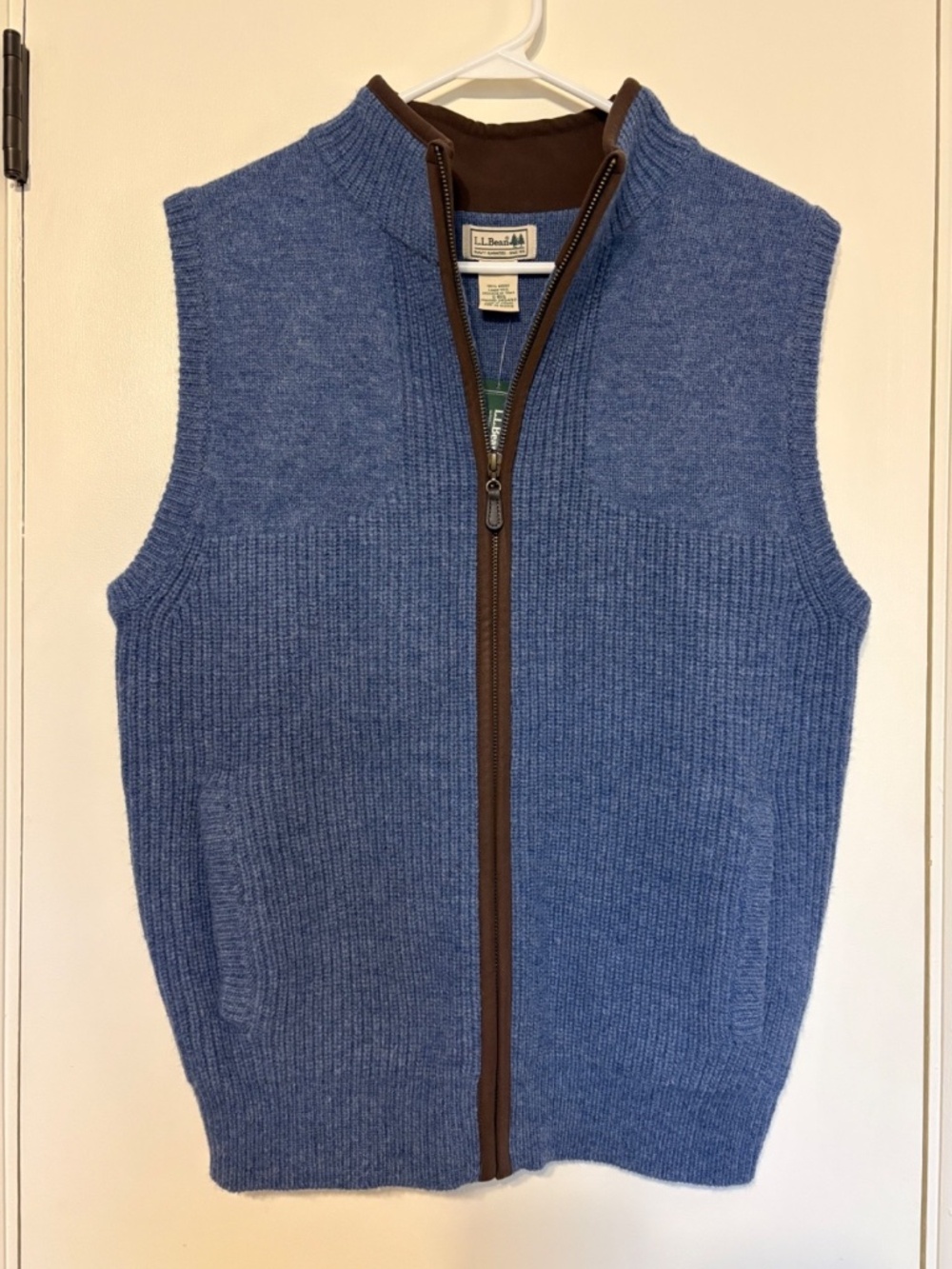 L.L. Bean #245457 Men's Merino Wool Full-Zip Waterfowl Sweater Vest S Blue NWT